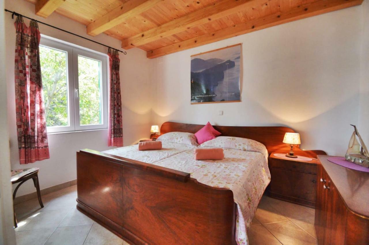 Villa Carmen Sali Exteriér fotografie
