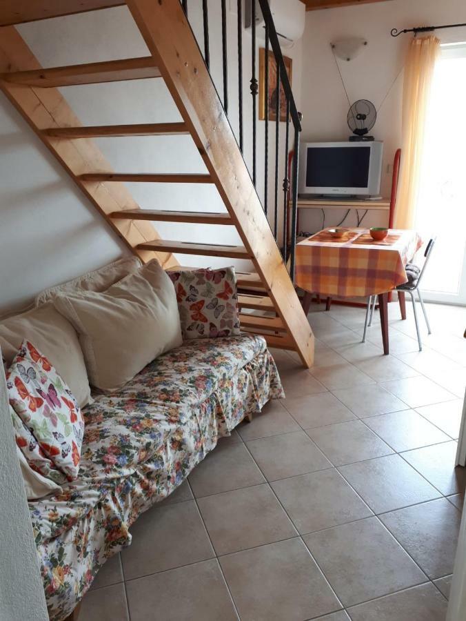Villa Carmen Sali Exteriér fotografie