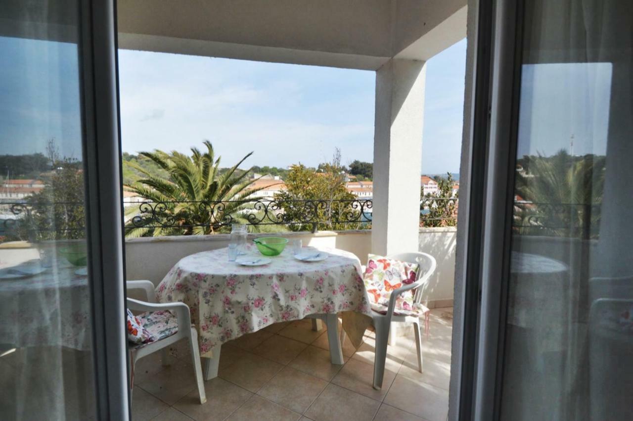 Villa Carmen Sali Exteriér fotografie